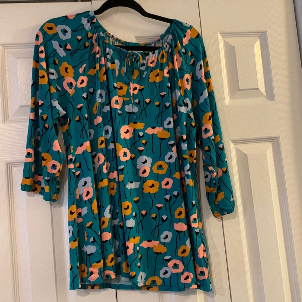 LuLaRoe brand new womenswear cotton shirt in Large.
